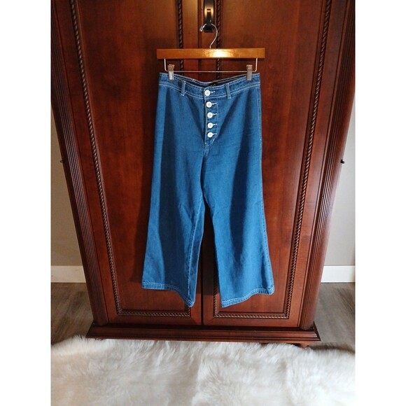 NWOT BDG-Urban Outfitters Women's Size 26 Button-Fly High Waist Flare Leg Jeans - Picture 1 of 8
